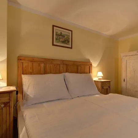 Gasthof Na Letnim Byte Kouřim