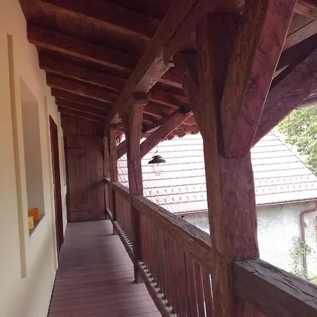 Casa de hóspedes Na Letnim Byte 4*
